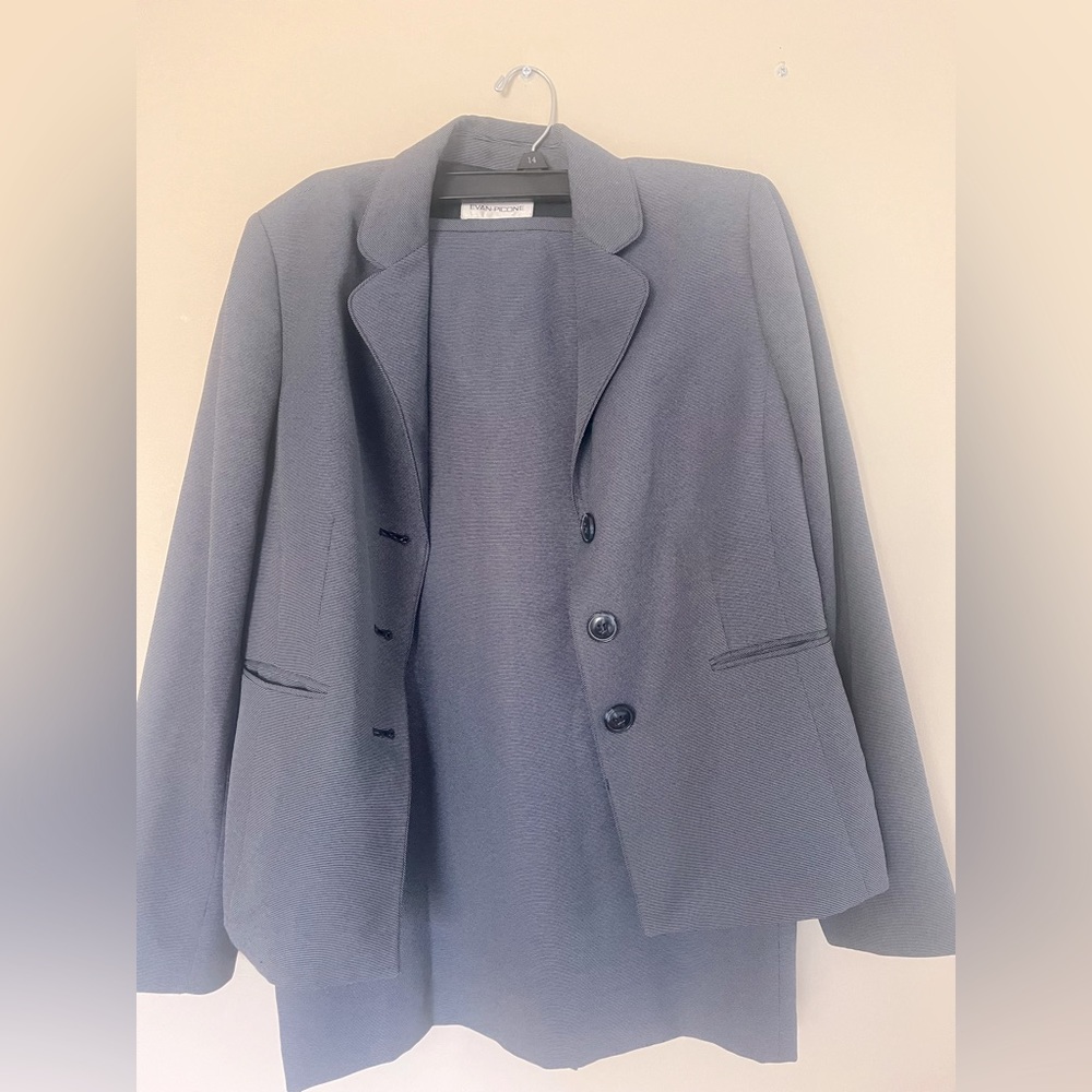 Evan Picone skirt suit set in black/blue